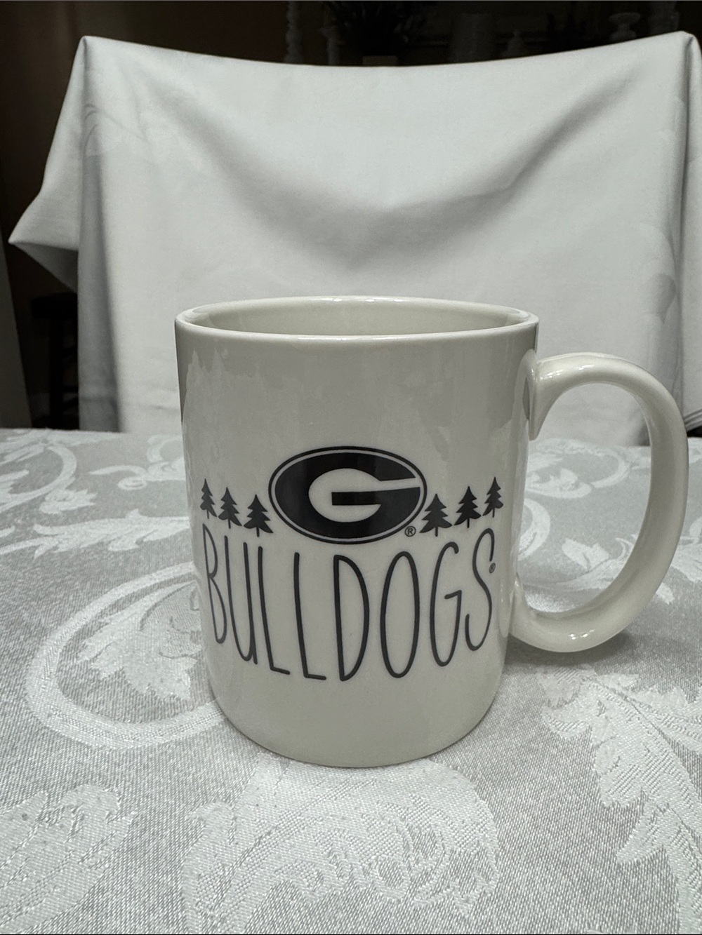 Georgia Bulldogs ceramic coffee mug. 12oz